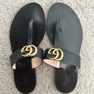 Black Gucci Thong Sandals